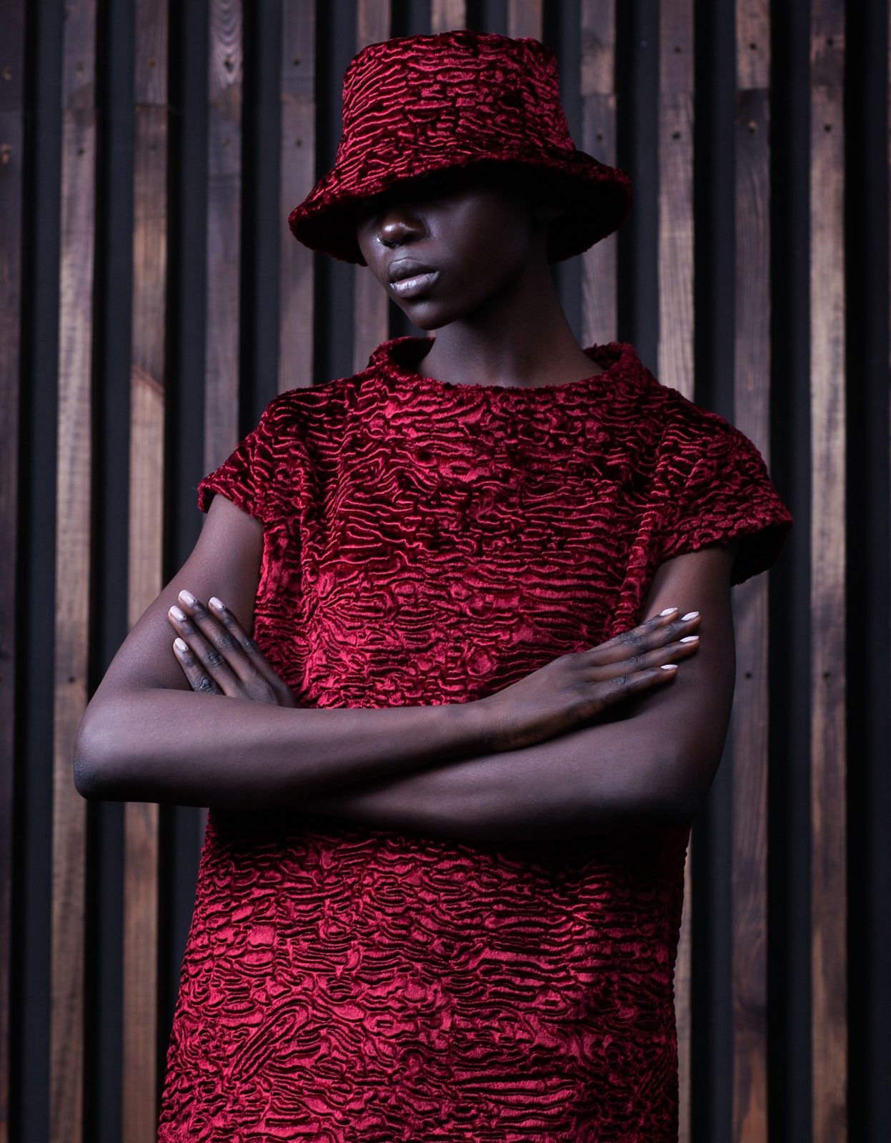 Photo #2 - Bucket hat eco fur Tissavel - astrakhan garnet