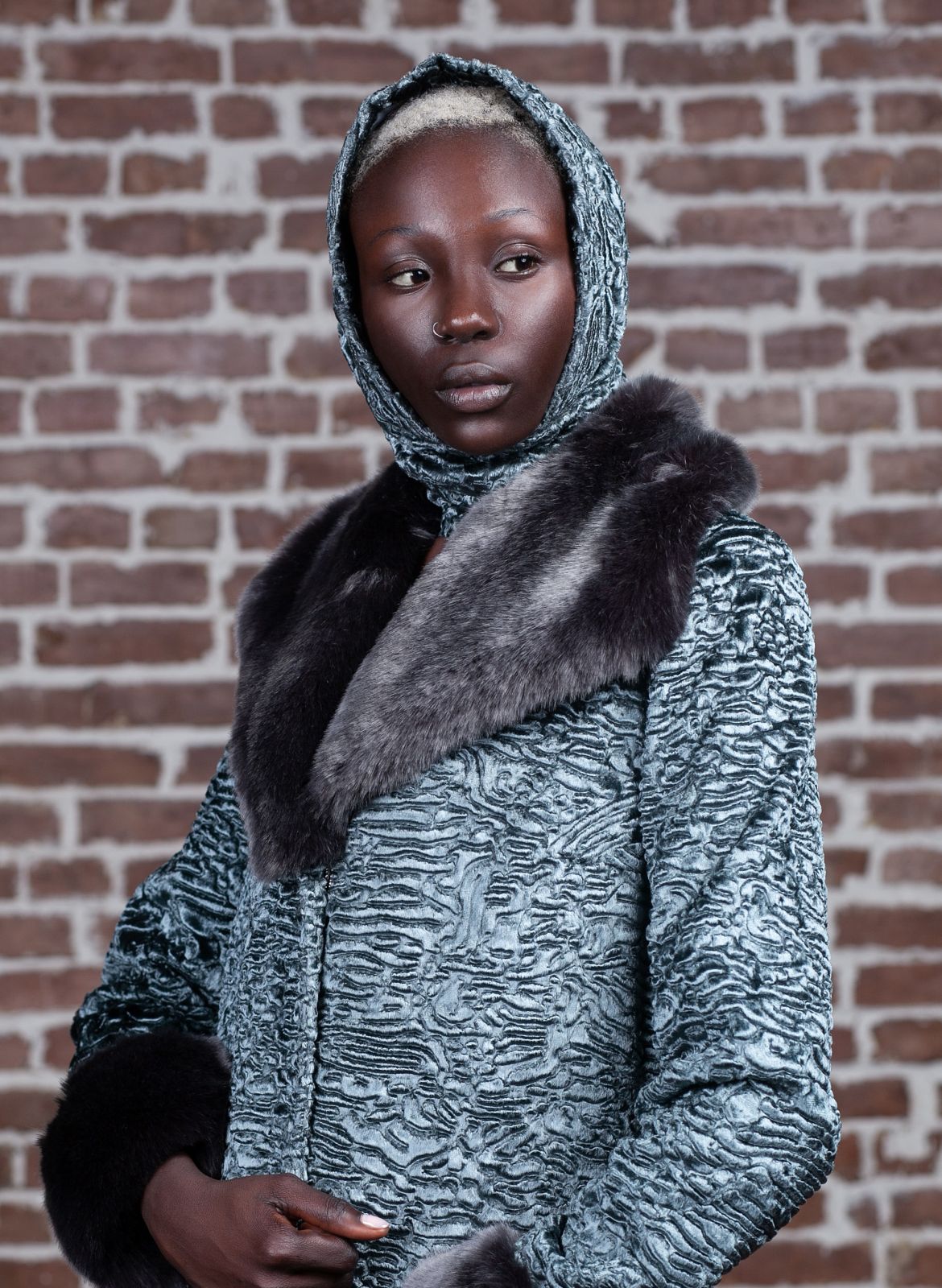 Photo #2 - Kerchief eco fur Tissavel - astrakhan marengo