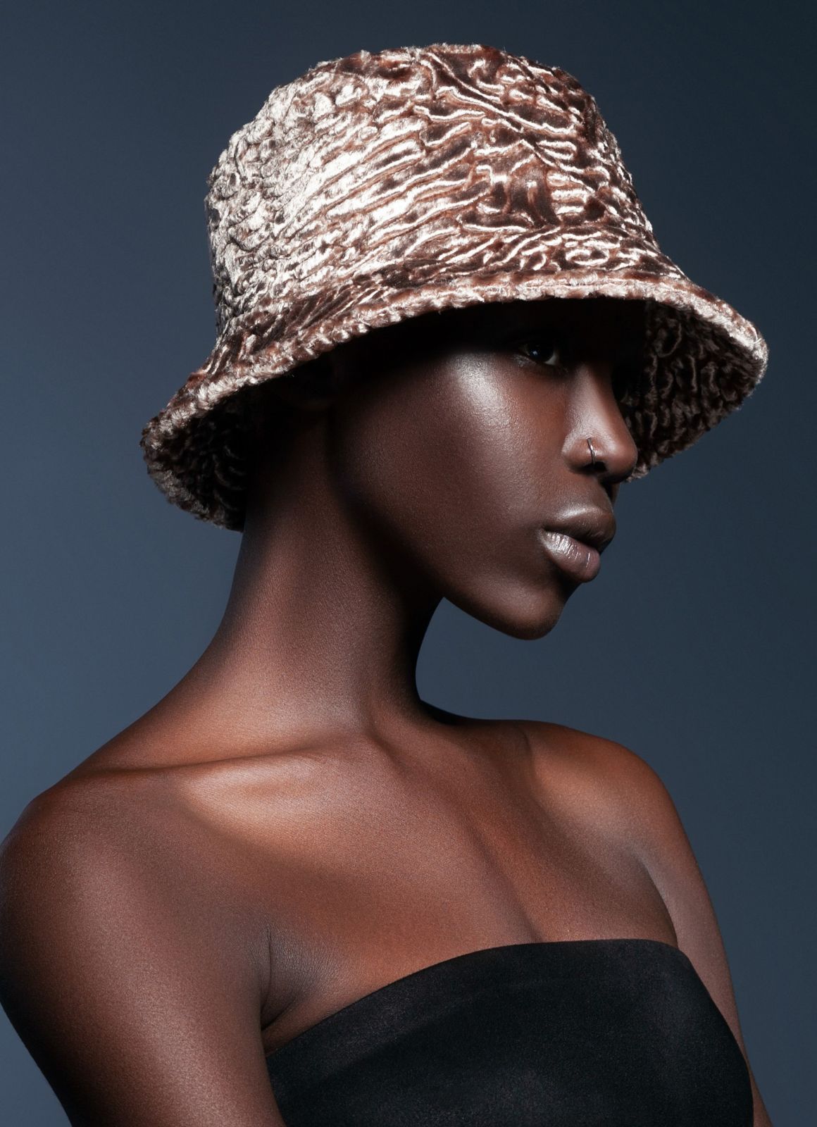 Photo #1 - Bucket hat eco fur Tissavel - astrakhan onyx