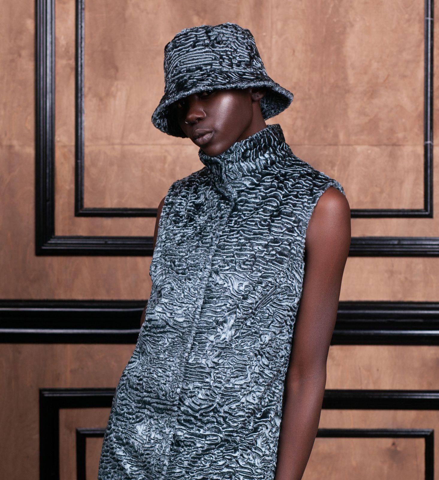 Photo #2 - Bucket hat eco fur Tissavel - astrakhan marengo