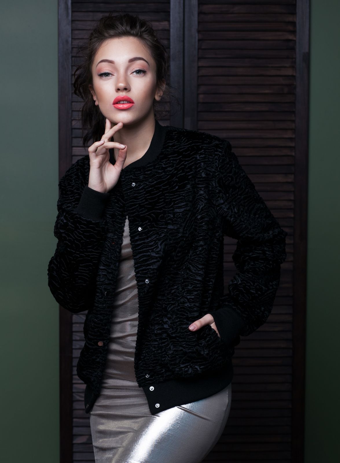 Photo #3 - Bomber eco fur Tissavel - astrakhan obsidian