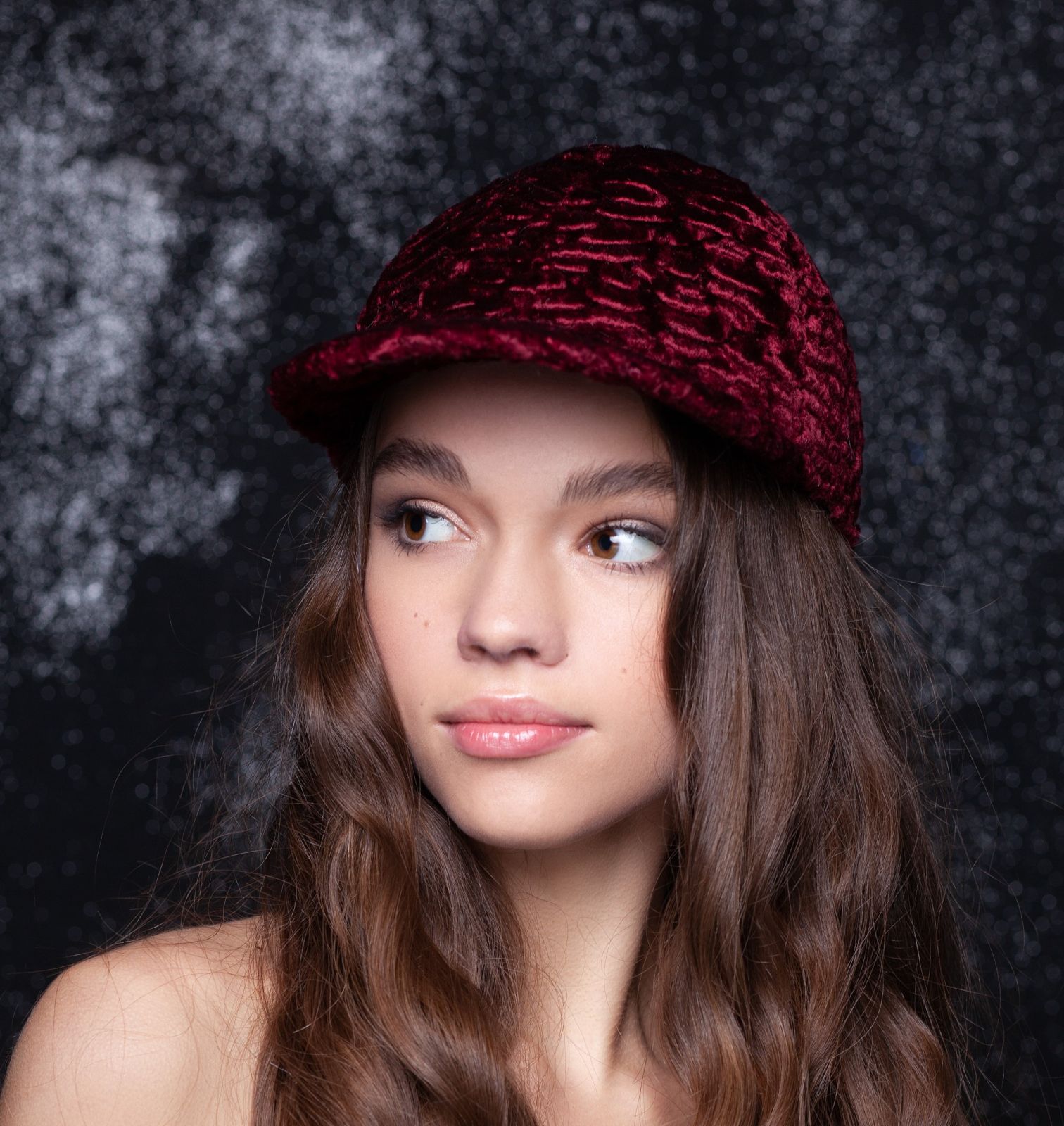 Photo #2 - Baseball hat eco fur Tissavel - astrakhan garnet