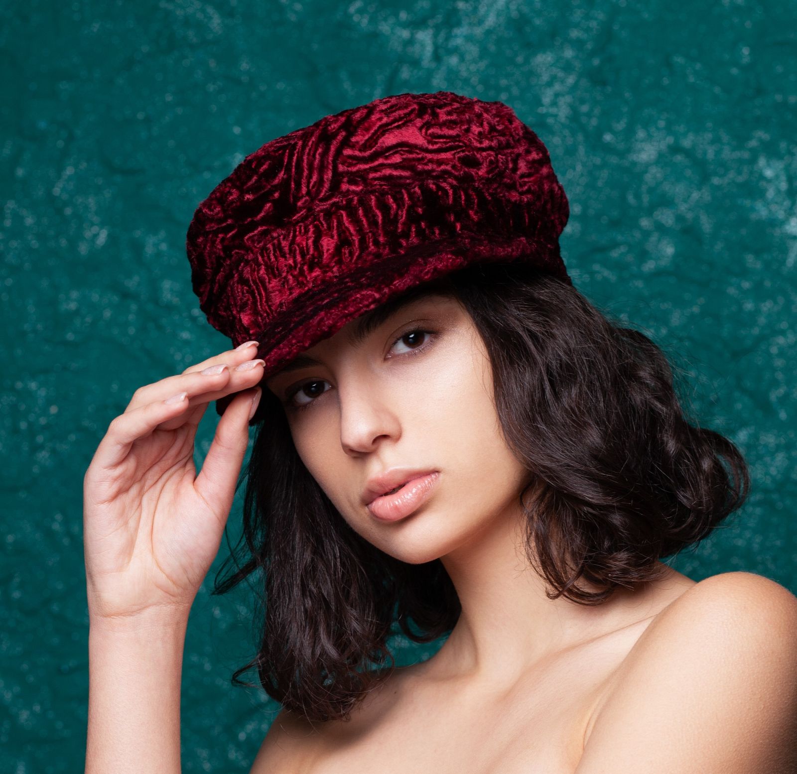 Photo #1 - Baker boy hat eco fur Tissavel - astrakhan garnet