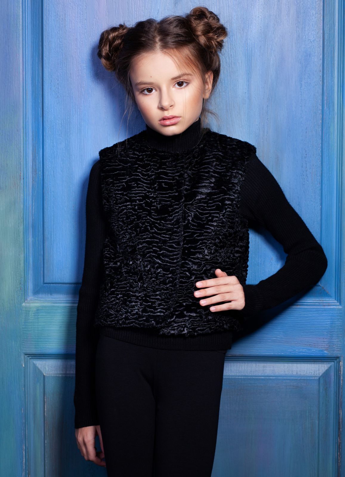 Photo #1 - Kids vest eco fur Tissavel - astrakhan obsidian