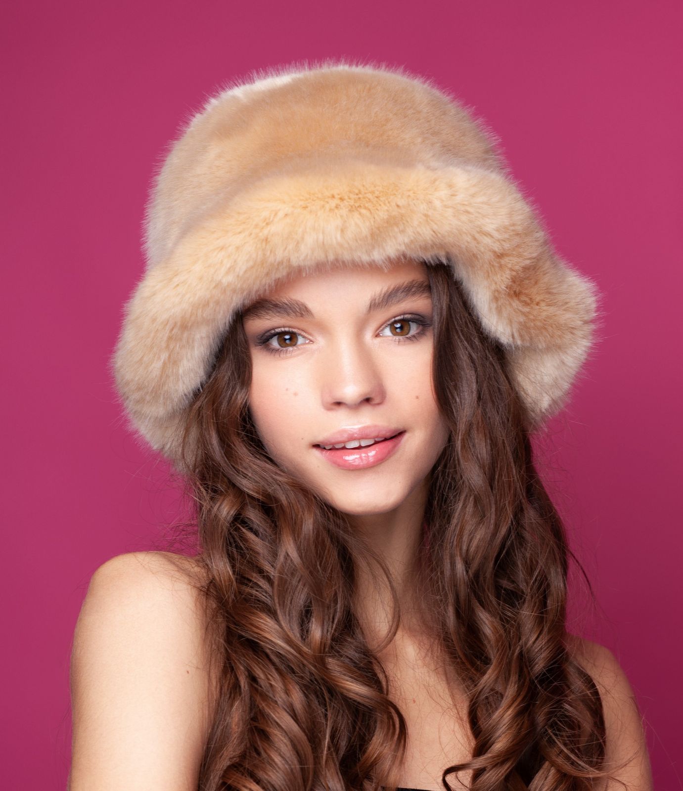 Photo #1 - Bucket hat eco fur Tissavel - sable onyx