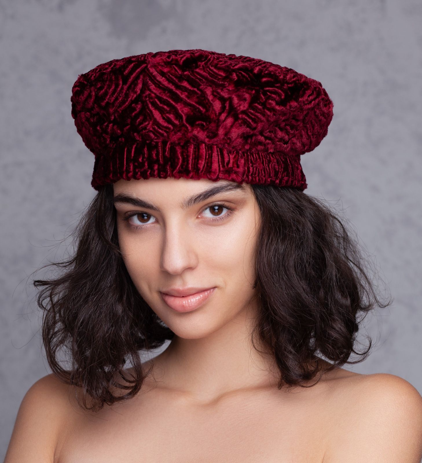 Photo #1 - Beret eco fur Tissavel - astrakhan garnet