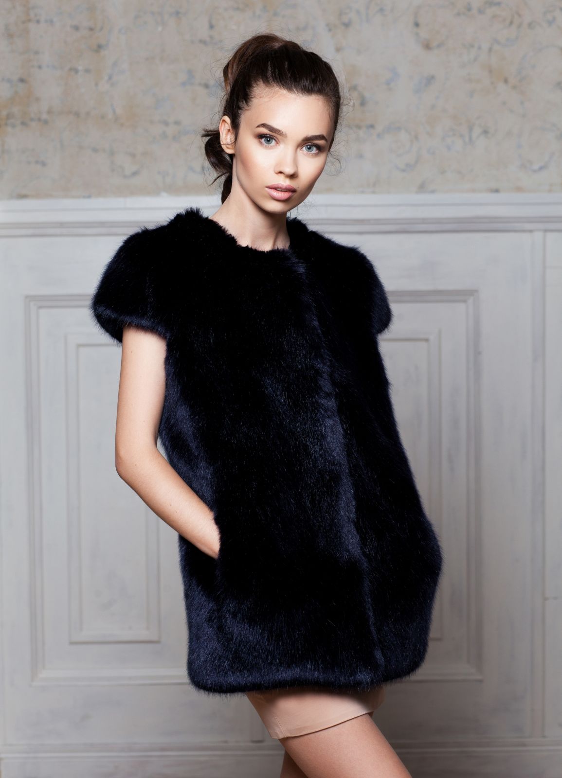Photo #3 - Vest eco fur Tissavel - sable sapphire